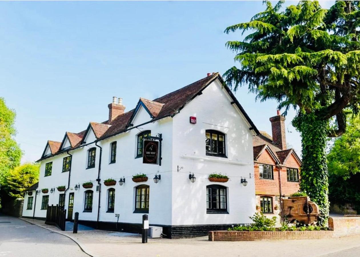 The Nest Hotel & Restaurant Petersfield Dış mekan fotoğraf