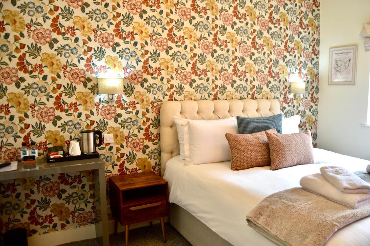 The Nest Hotel & Restaurant Petersfield Dış mekan fotoğraf